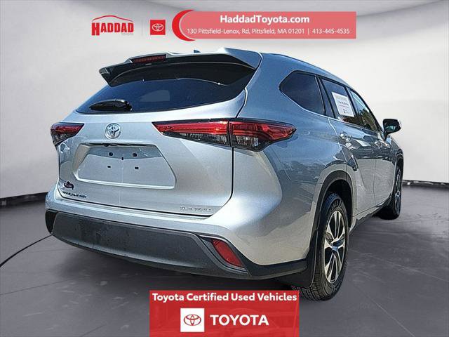 Certified 2021 Toyota Highlander XLE AWD/4WD image 6