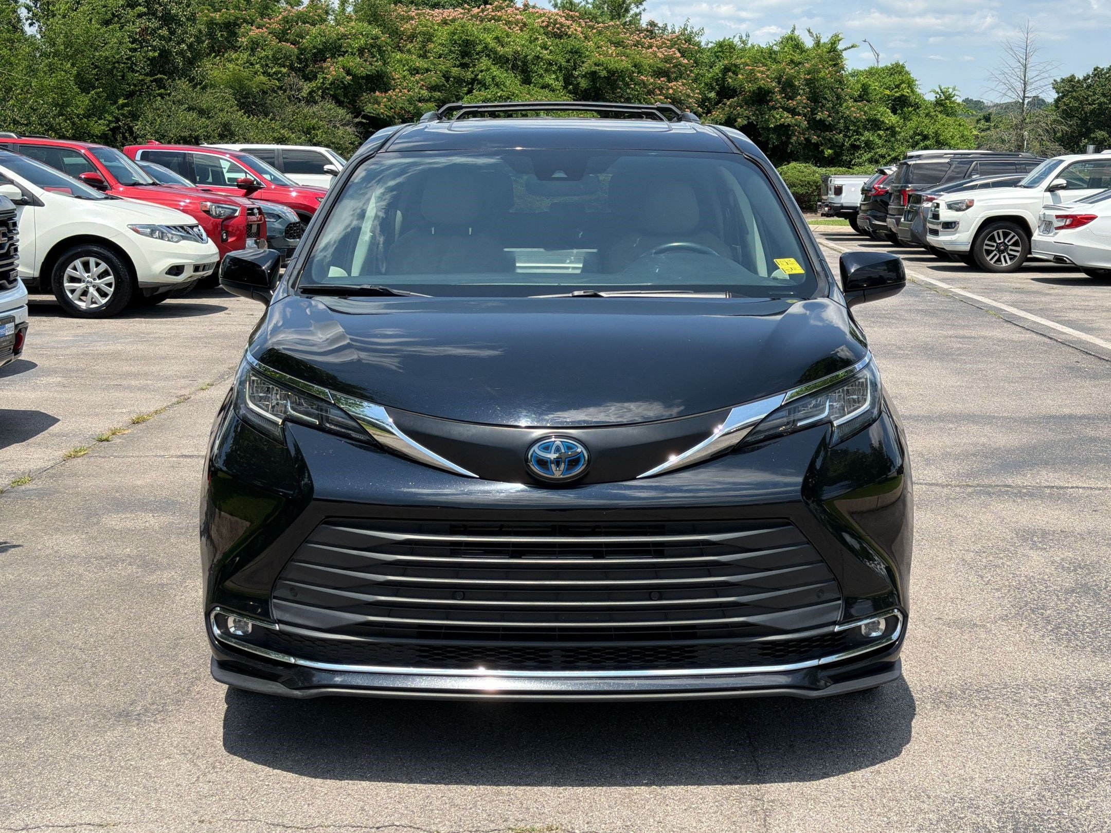 Used 2022 Toyota Sienna XLE FWD image 6