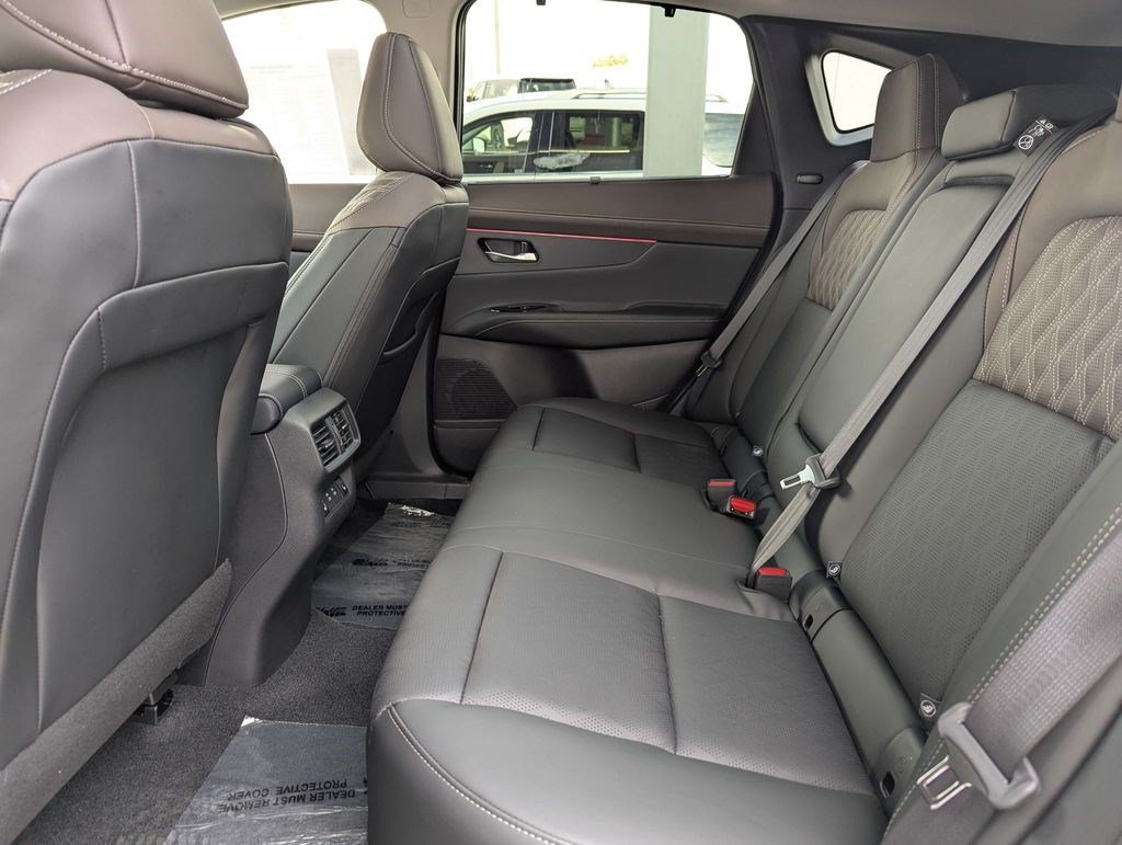 New 2025 Nissan Murano Platinum AWD/4WD image 12