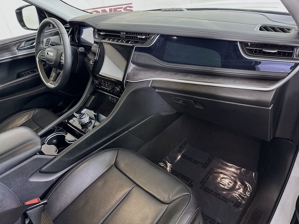 Used 2022 Jeep Grand Cherokee Limited 4xe w/ Luxury Tech Group II image 33