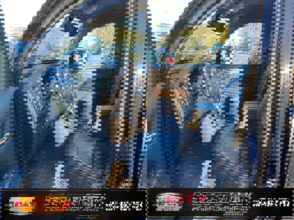 Used 2022 GMC Canyon Denali image 9