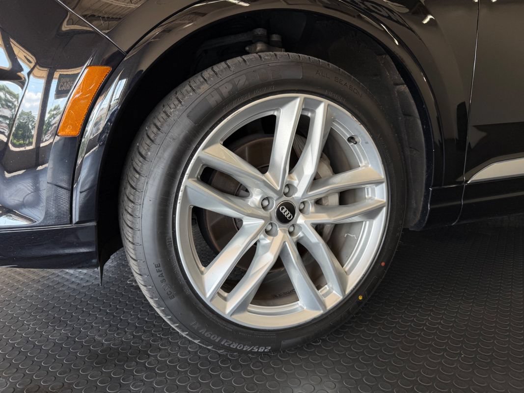 Used 2018 Audi Q7 3.0T Prestige AWD/4WD image 13