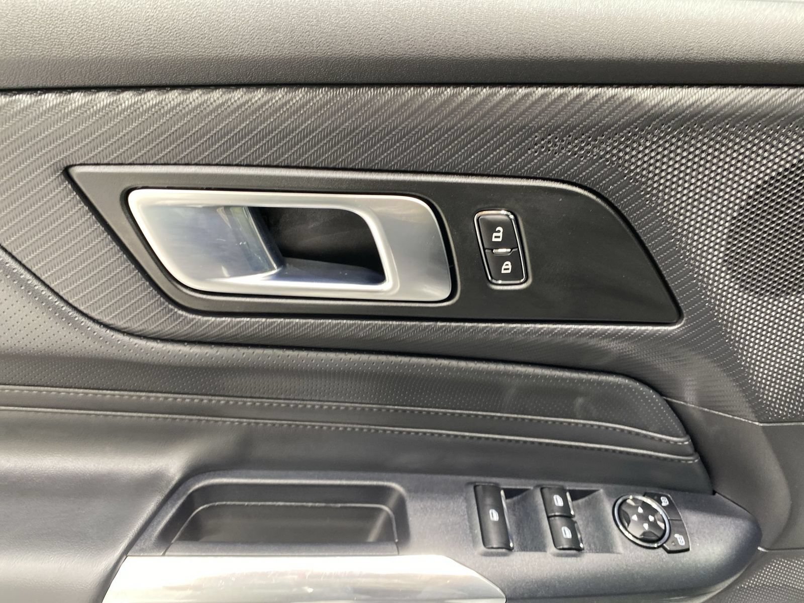 Used 2024 Ford Mustang Premium RWD image 13