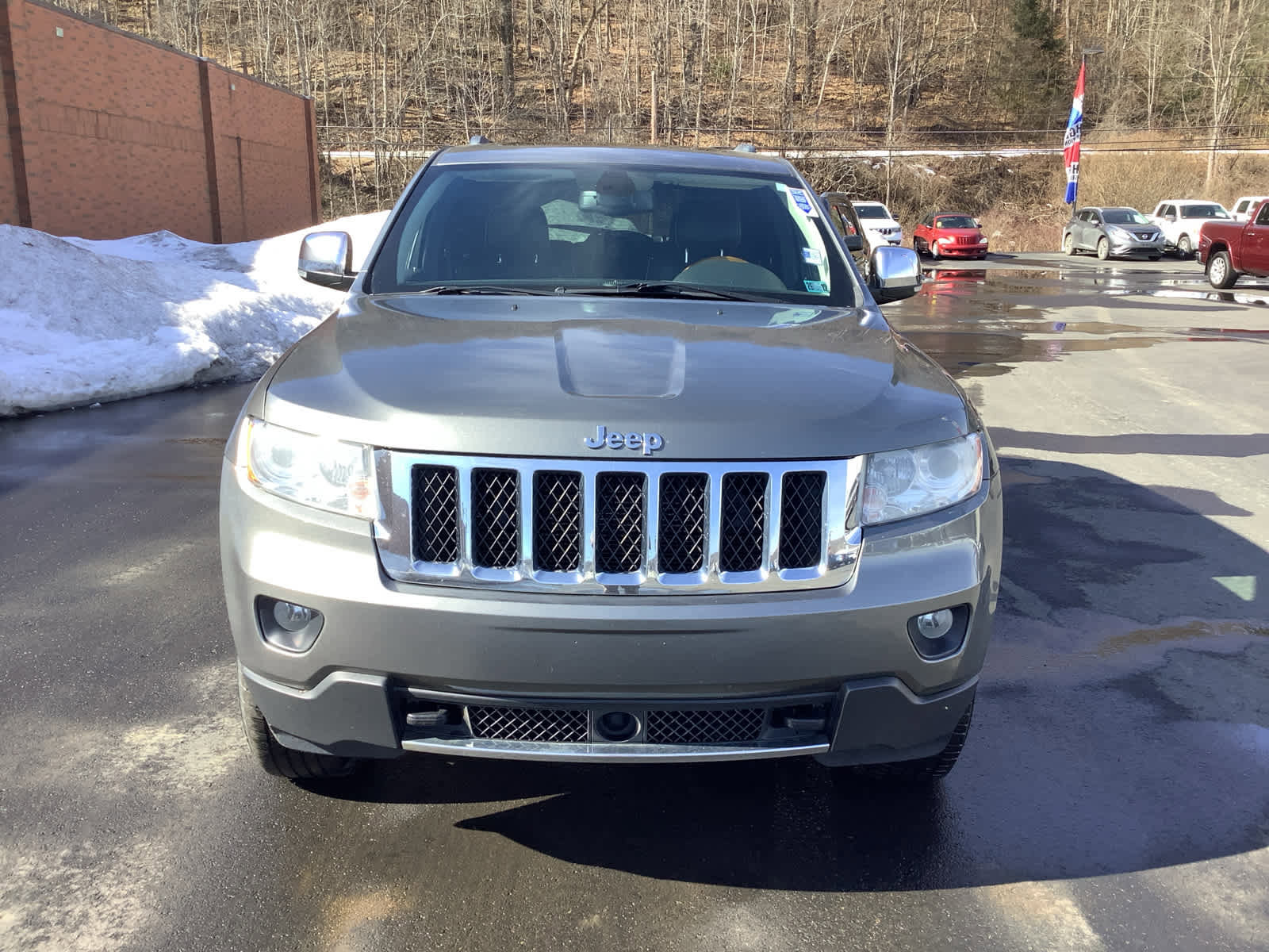 Used 2012 Jeep Grand Cherokee Overland AWD/4WD image 5