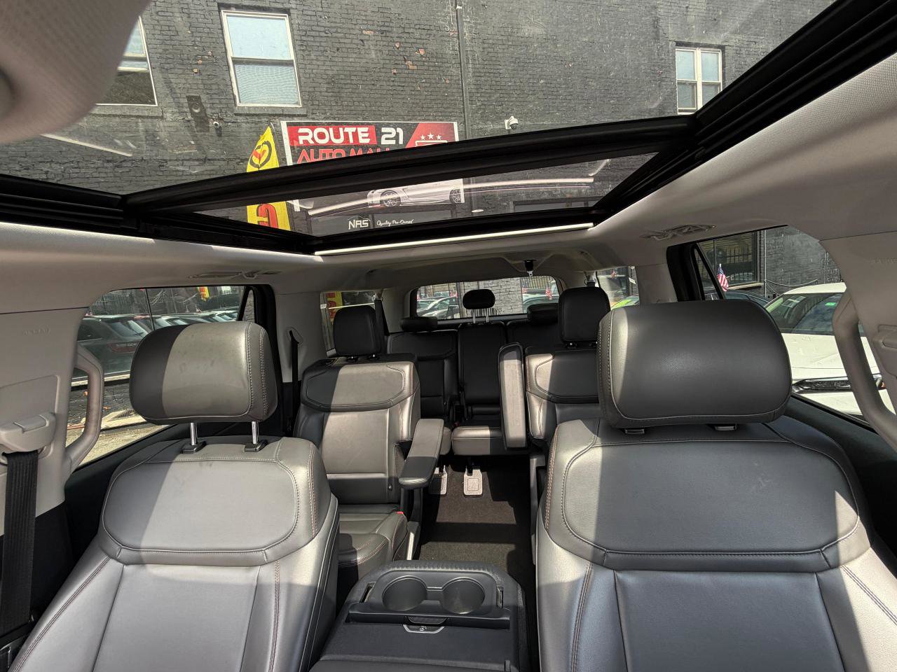 Used 2025 Ford Expedition Max Active image 33