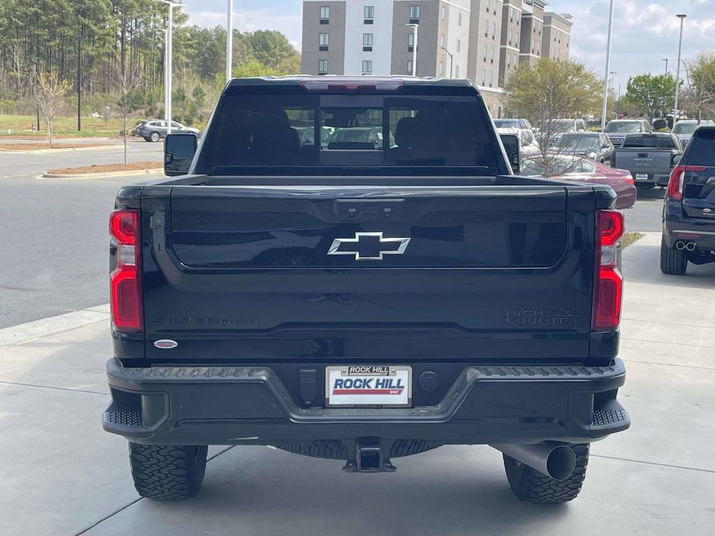 Used 2024 Chevrolet Silverado 2500 High Country w/ Midnight Edition image 6