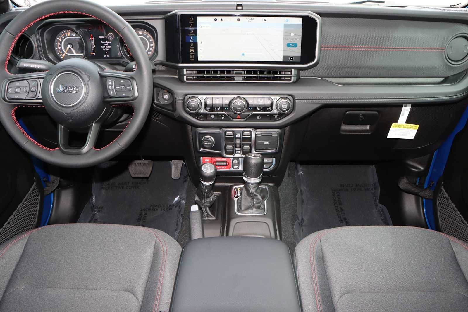 Used 2024 Jeep Gladiator Rubicon w/ Technology Group AWD/4WD image 14