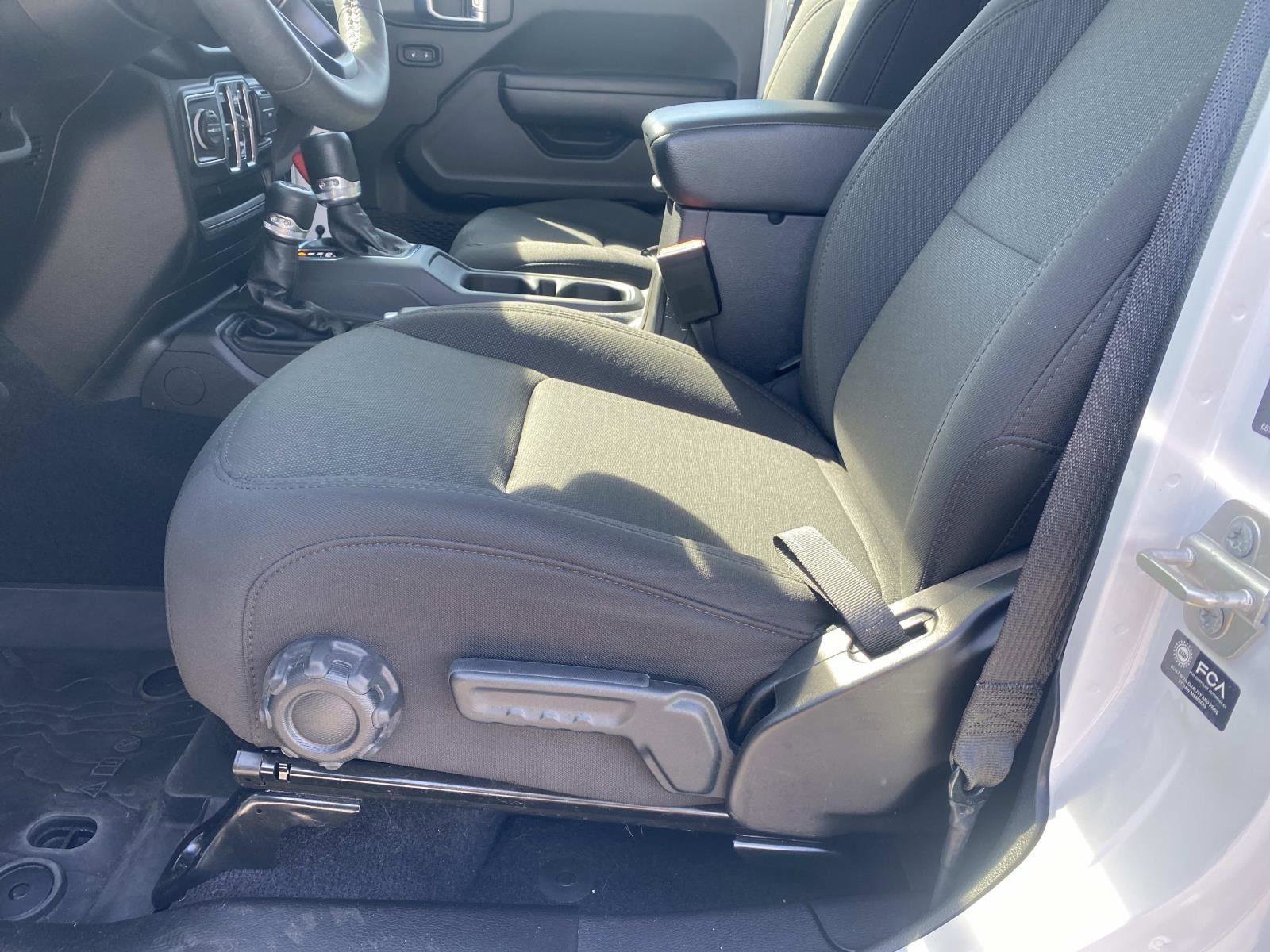 Certified 2023 Jeep Gladiator Sport image 21