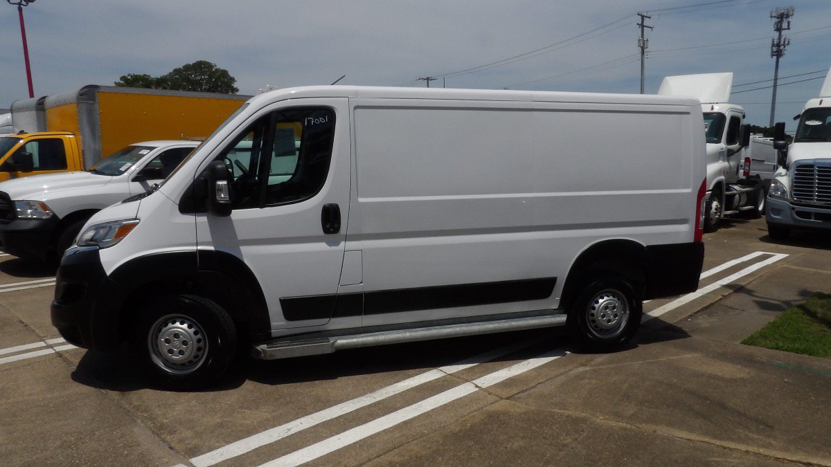 Used 2025 RAM ProMaster 2500 w/ U-Haul Equipment Group FWD image 5