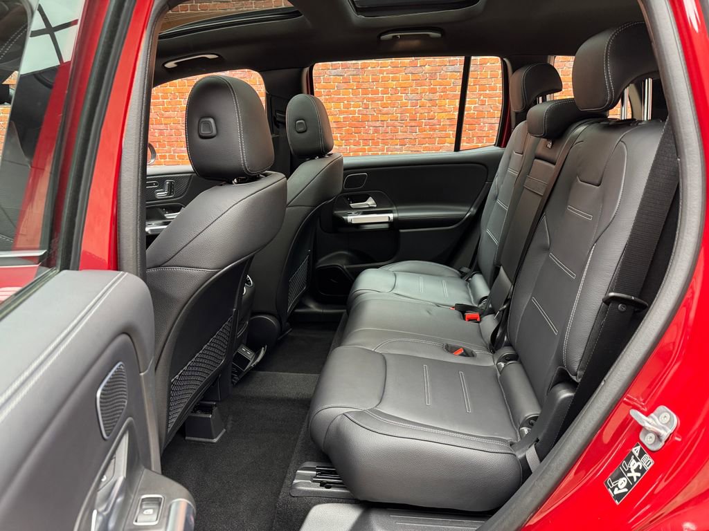 Used 2026 Mercedes-Benz GLB 35 AMG 4MATIC image 25