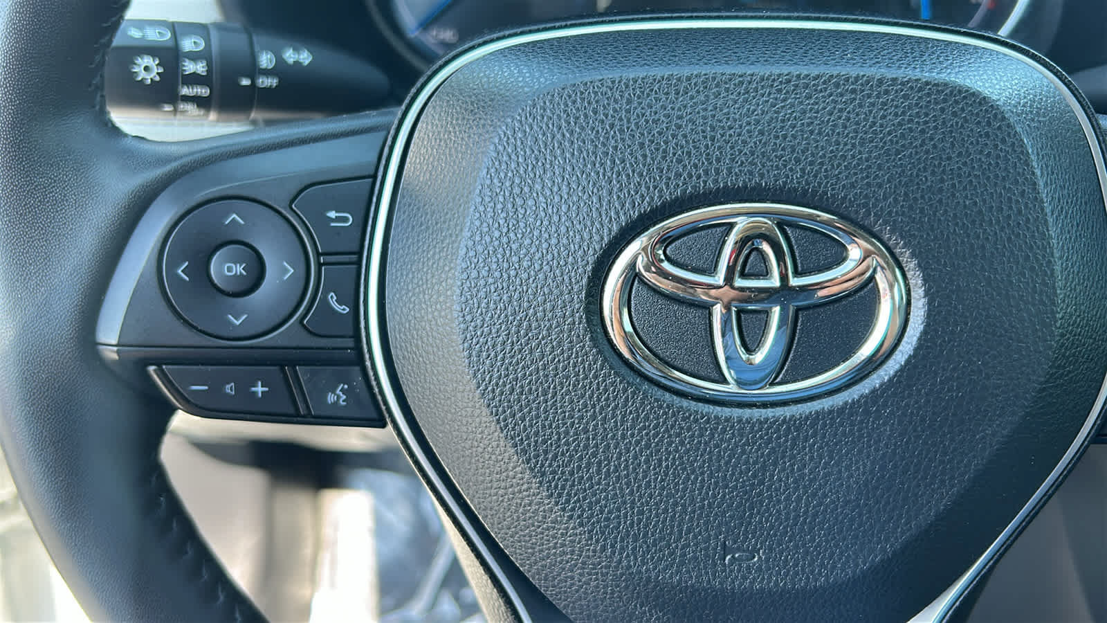 Used 2024 Toyota RAV4 XLE Premium w/ Weather Package AWD/4WD image 19