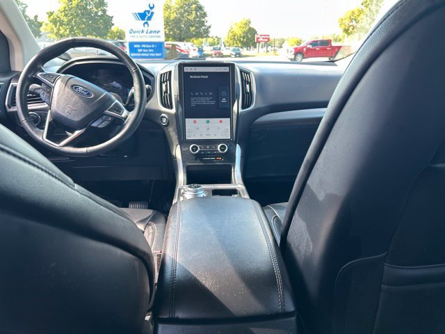 Used 2024 Ford Edge SEL AWD/4WD image 14