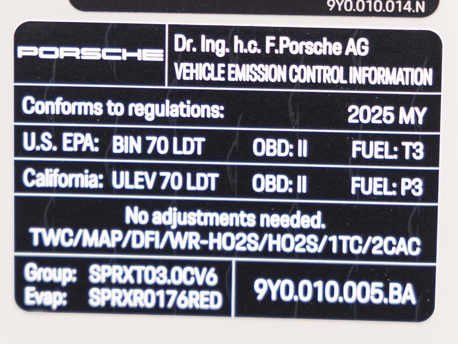 Certified 2025 Porsche Cayenne Coupe image 37