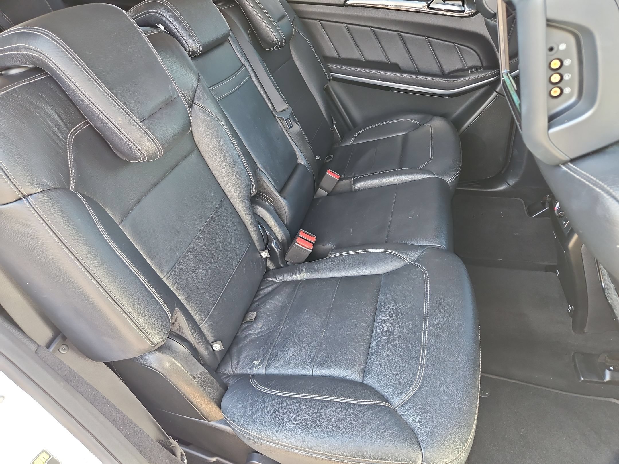 Used 2016 Mercedes-Benz GL 550 4MATIC image 26