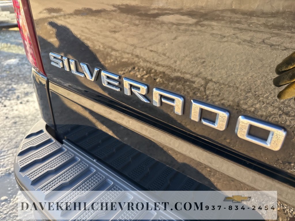 Used 2022 Chevrolet Silverado 1500 Custom image 32