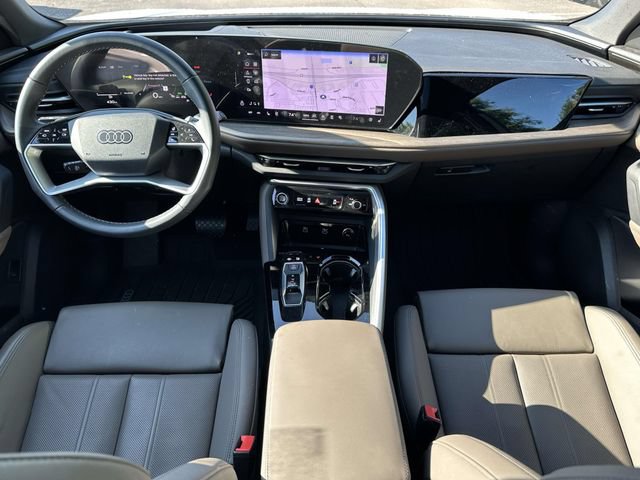 Certified 2025 Audi Q5 Premium AWD/4WD image 16