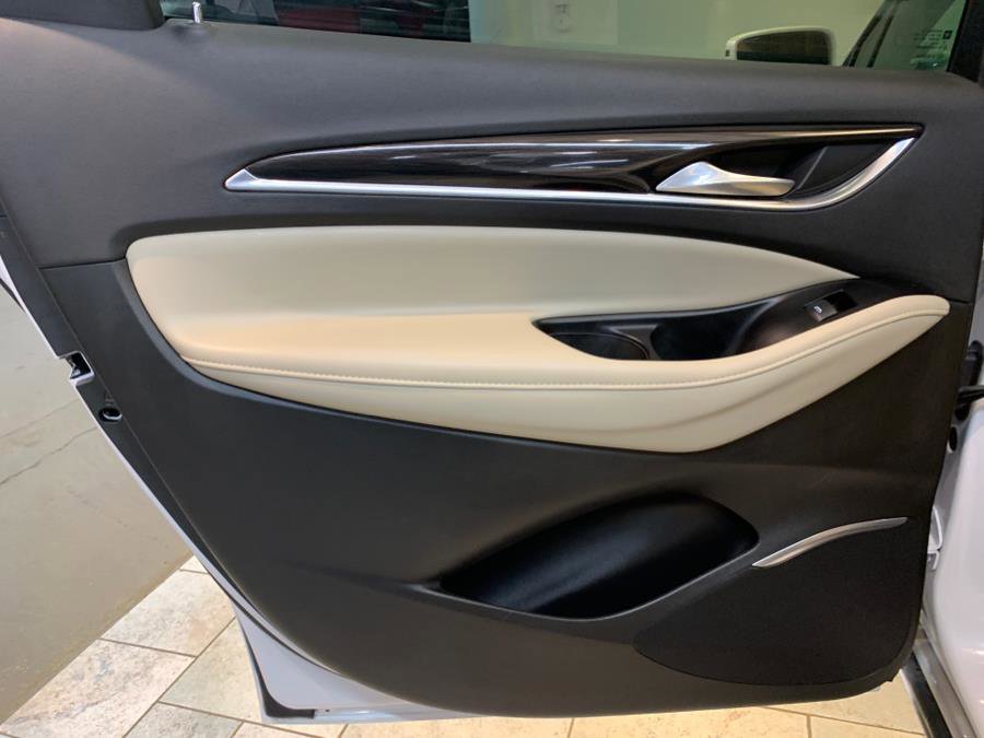 Used 2020 Buick Enclave Premium w/ Sun and Sites Package image 44