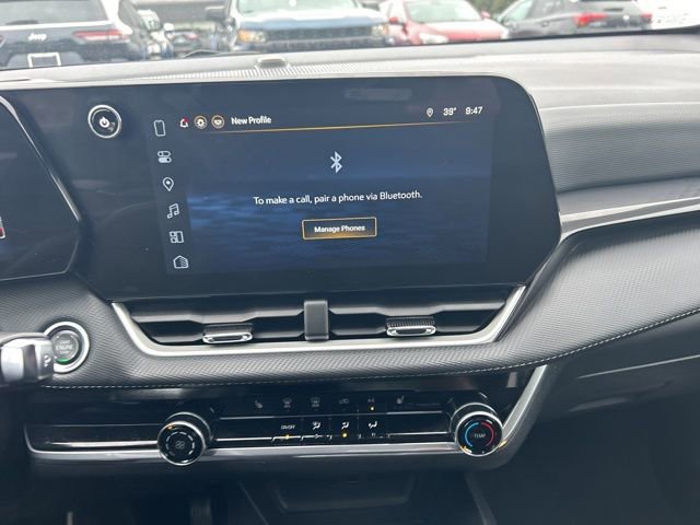 Used 2025 Chevrolet Equinox LT image 11