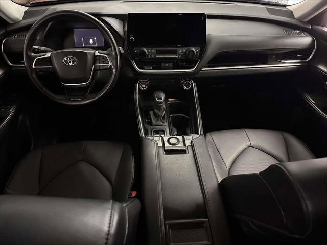 Used 2024 Toyota Grand Highlander XLE image 18