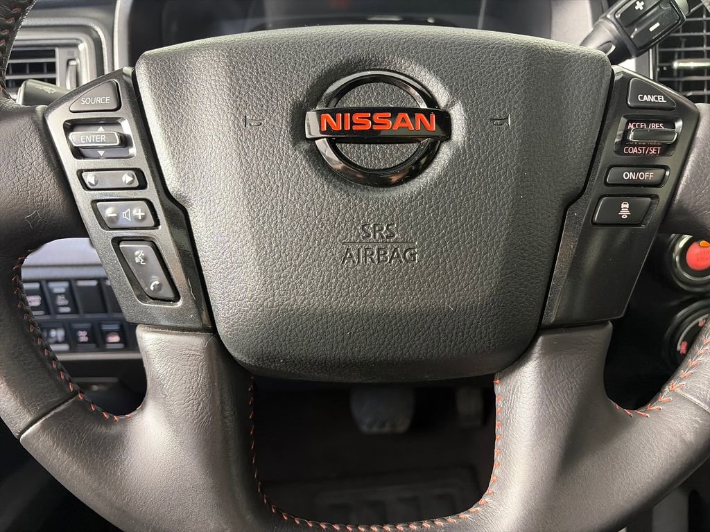 Used 2022 Nissan Titan PRO-4X w/ Pro-4x Convenience Package image 16