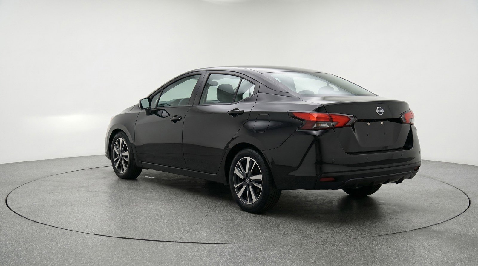 Used 2025 Nissan Versa SV FWD image 6