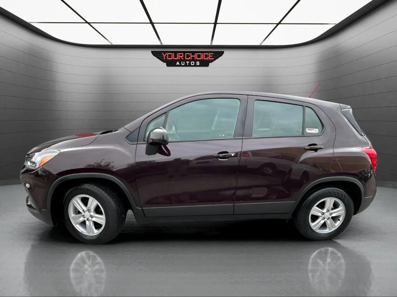 Used 2020 Chevrolet Trax LS image 2
