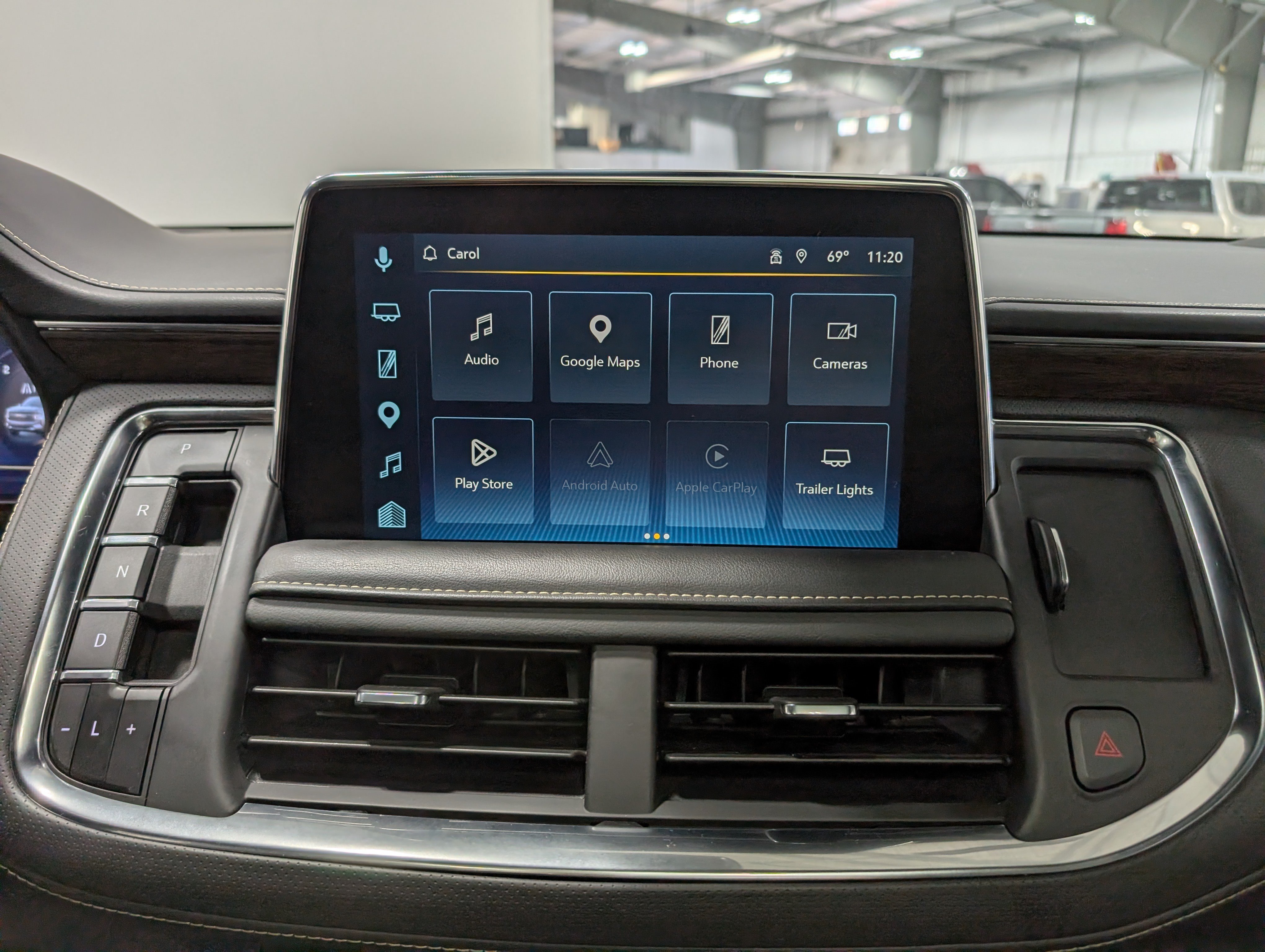 Used 2024 Chevrolet Tahoe Premier AWD/4WD image 25