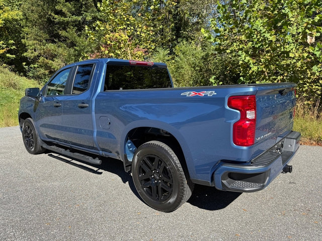 Used 2024 Chevrolet Silverado 1500 Custom image 10