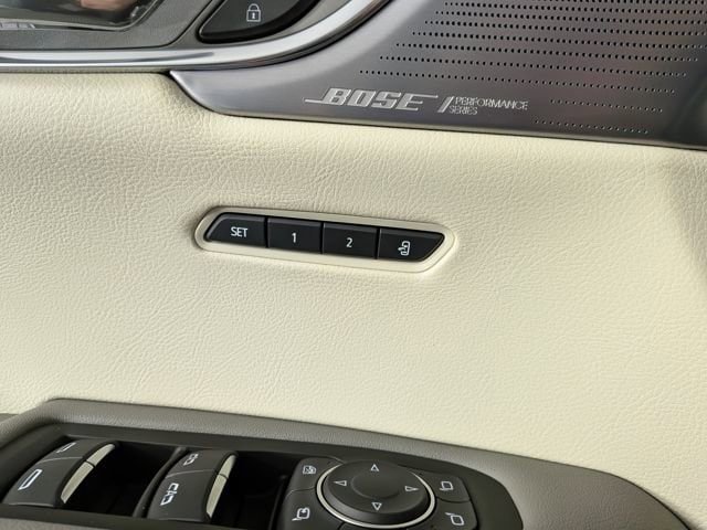 New 2025 Cadillac XT6 Premium Luxury w/ LPO, Floor Liner Package image 10