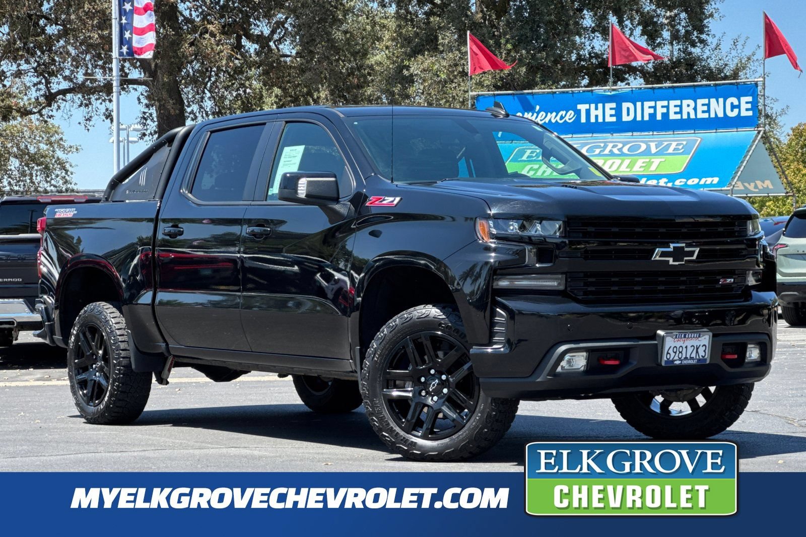 Used 2022 Chevrolet Silverado 1500 LT Trail Boss w/ Safety Package AWD/4WD image 1