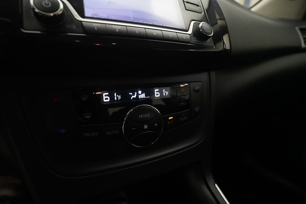 Used 2018 Nissan Sentra SV FWD image 22