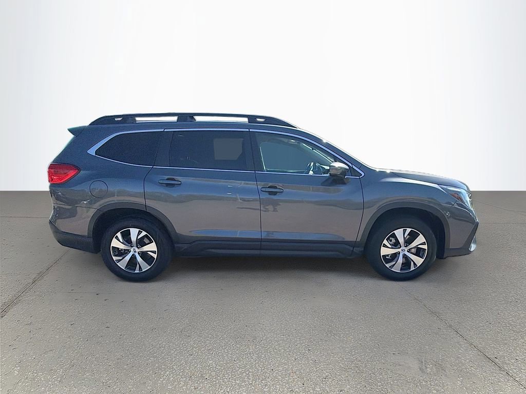 Used 2025 Subaru Ascent Premium AWD/4WD image 3