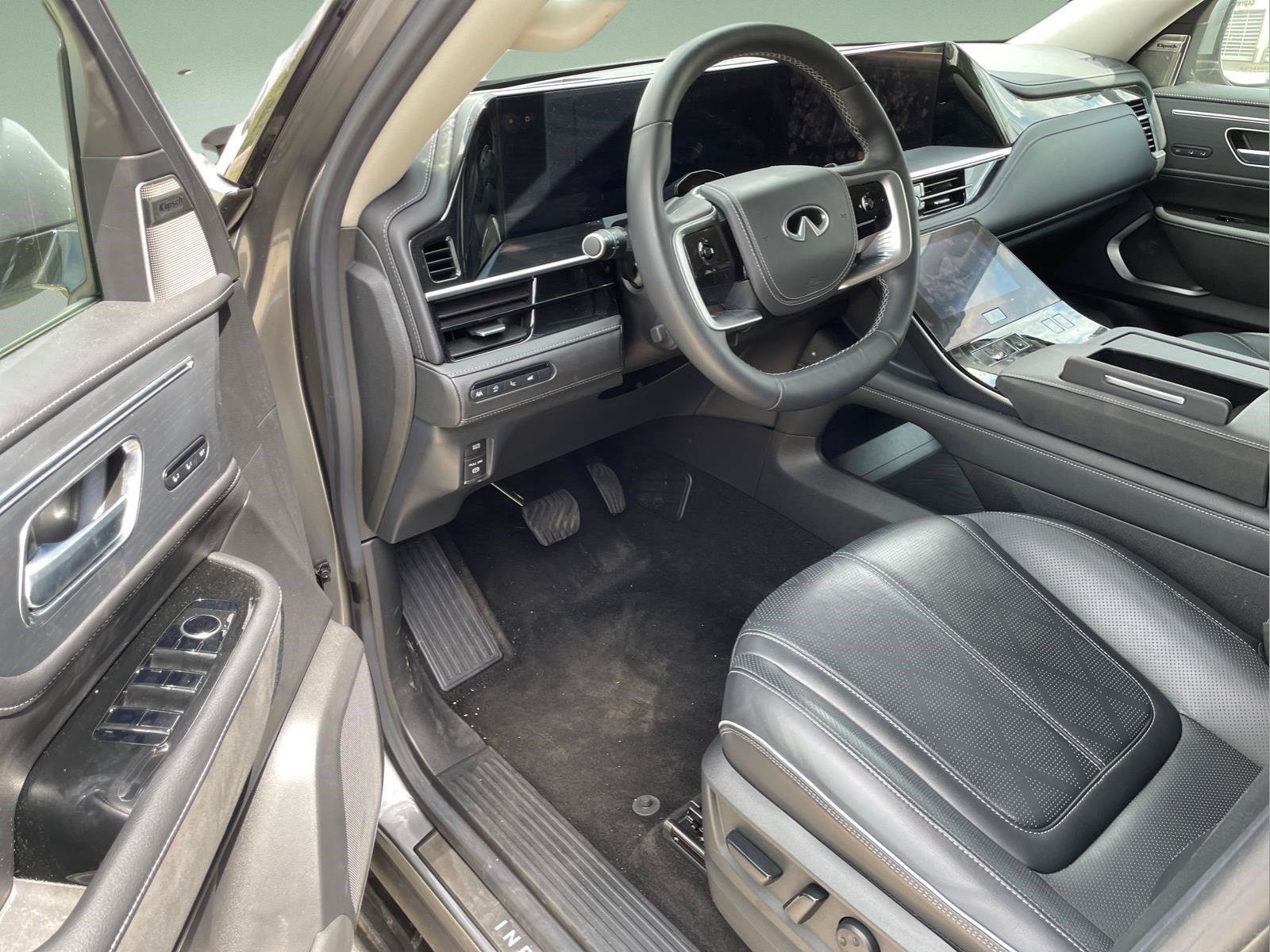 Certified 2025 INFINITI QX80 Sensory AWD/4WD image 8
