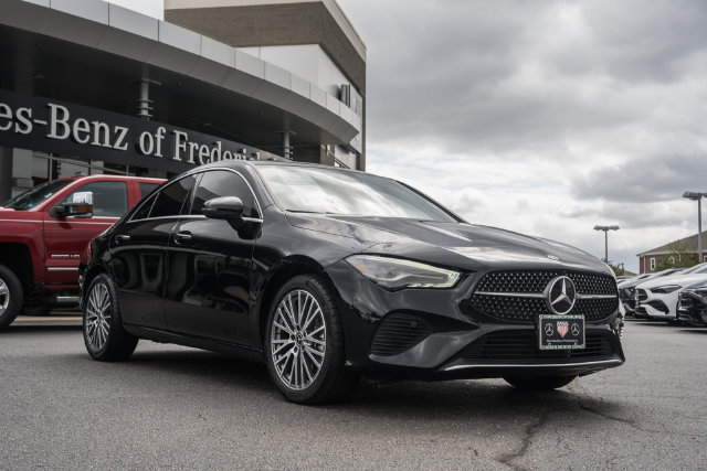 Used 2025 Mercedes-Benz CLA 250 4MATIC image 1