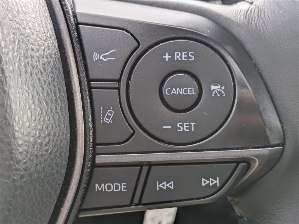 Used 2024 Toyota Camry SE image 27