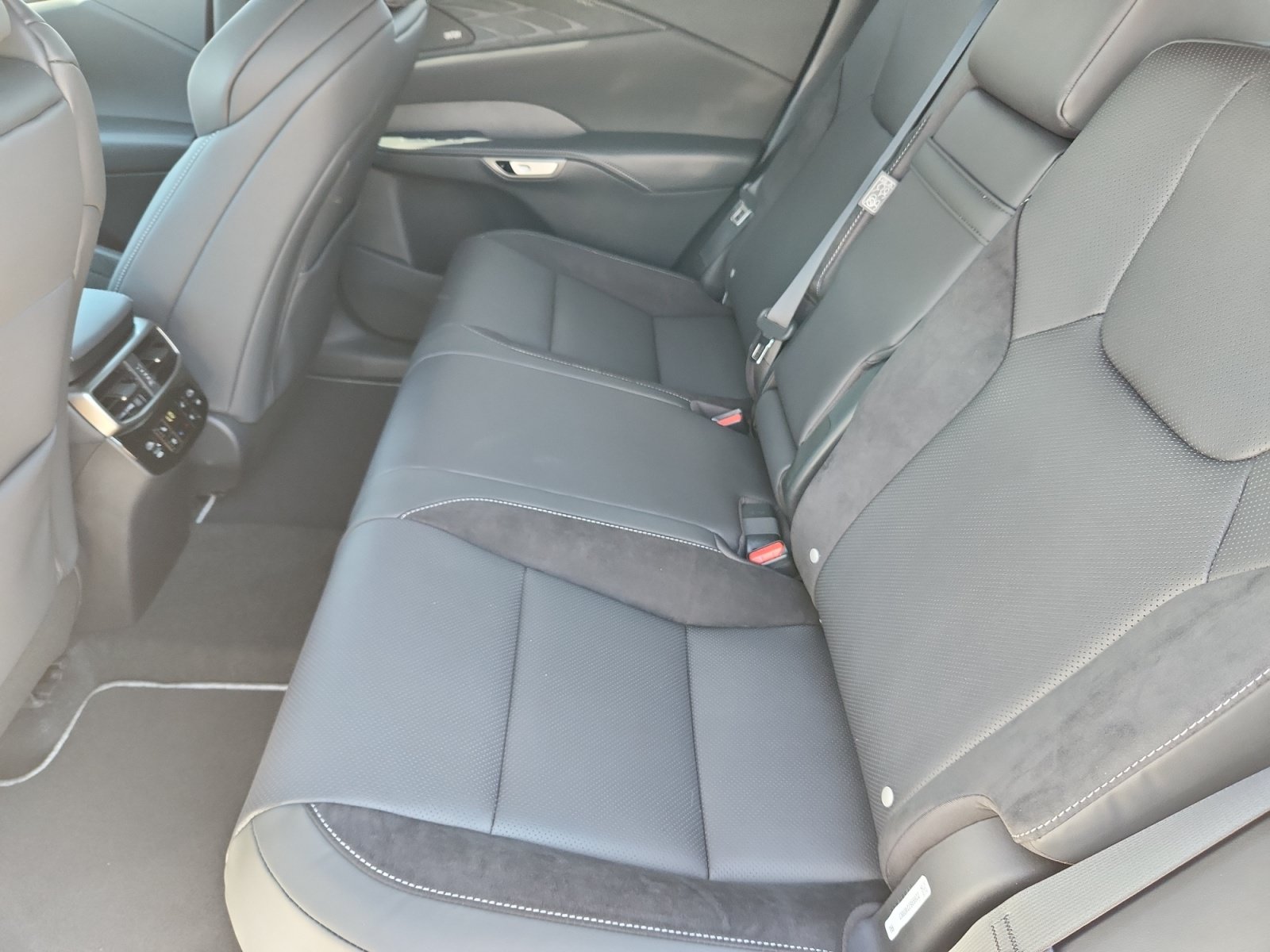 New 2026 Lexus RX 500h F Sport AWD/4WD image 17