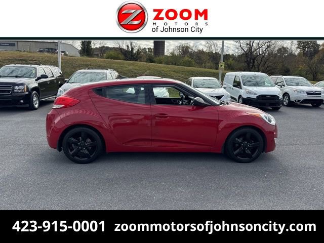 Used 2013 Hyundai Veloster Base w/ Style Pkg