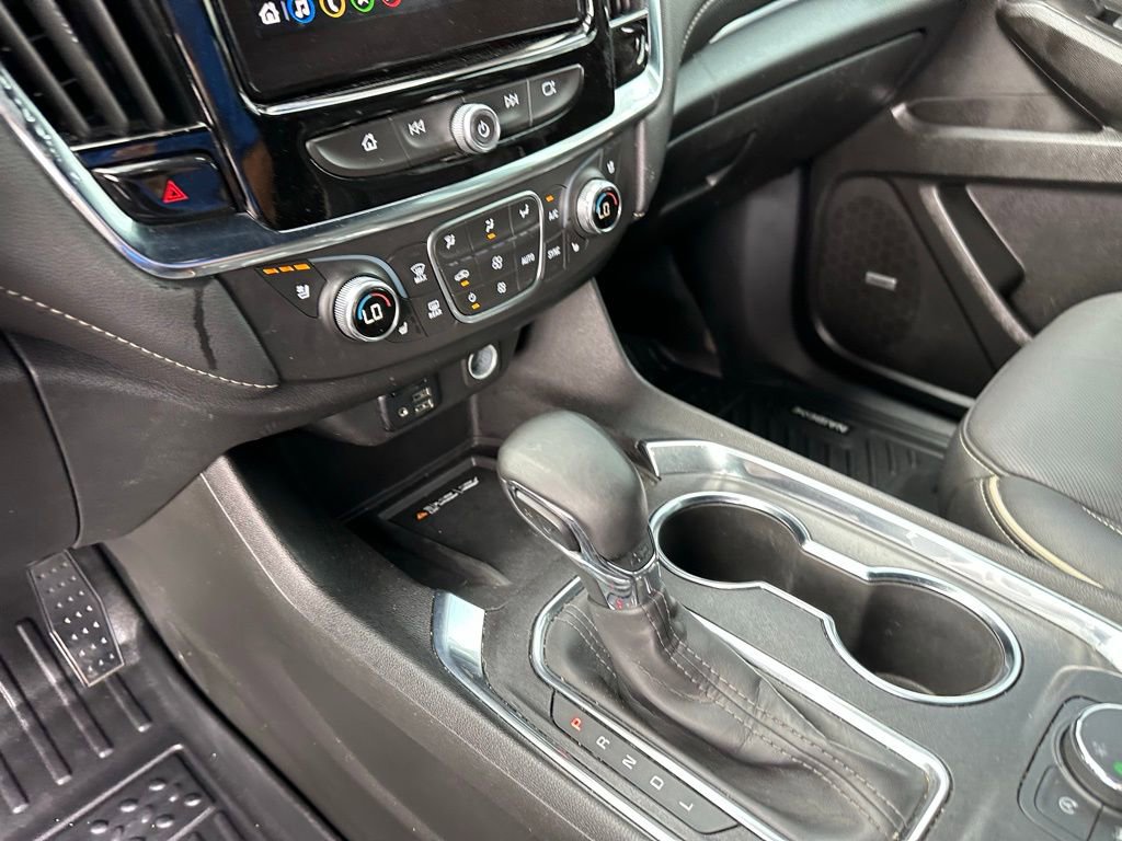 Used 2023 Chevrolet Traverse Premier w/ Redline Edition image 15