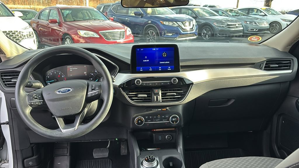 Used 2020 Ford Escape SE image 12