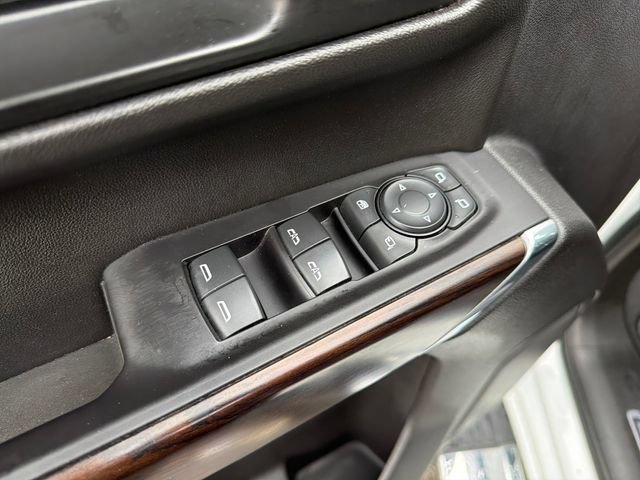 Used 2021 GMC Sierra 1500 SLT w/ SLT Premium Package AWD/4WD image 16