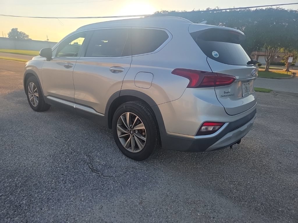 Used 2019 Hyundai Santa Fe SEL FWD image 9