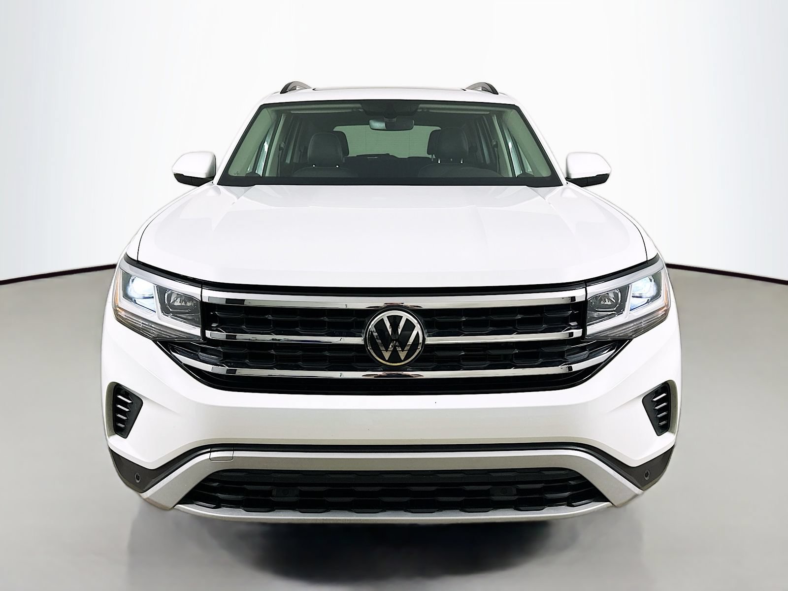 Certified 2023 Volkswagen Atlas SE AWD/4WD image 2