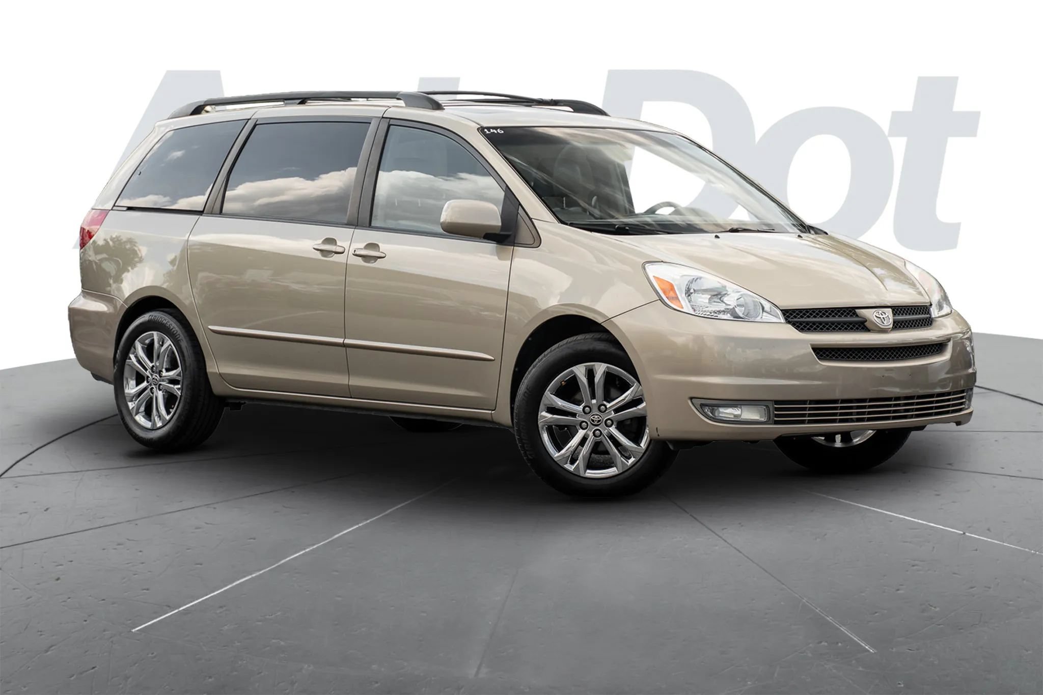 Used 2004 Toyota Sienna XLE FWD image 1