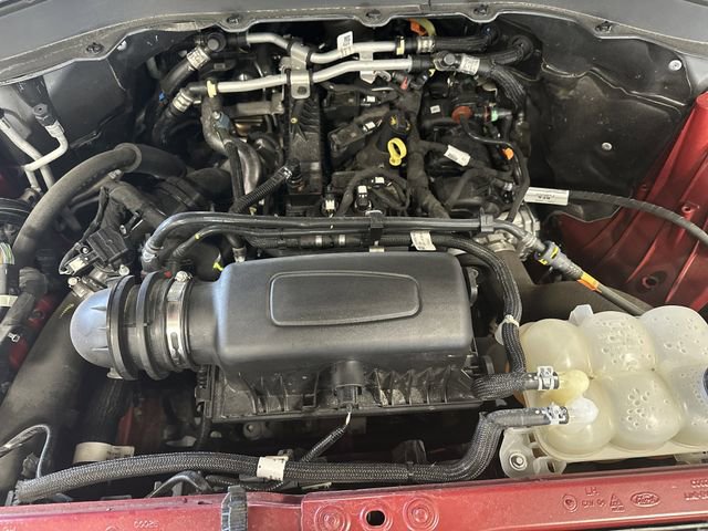 Used 2022 Ford Explorer XLT w/ Equipment Group 202A image 37