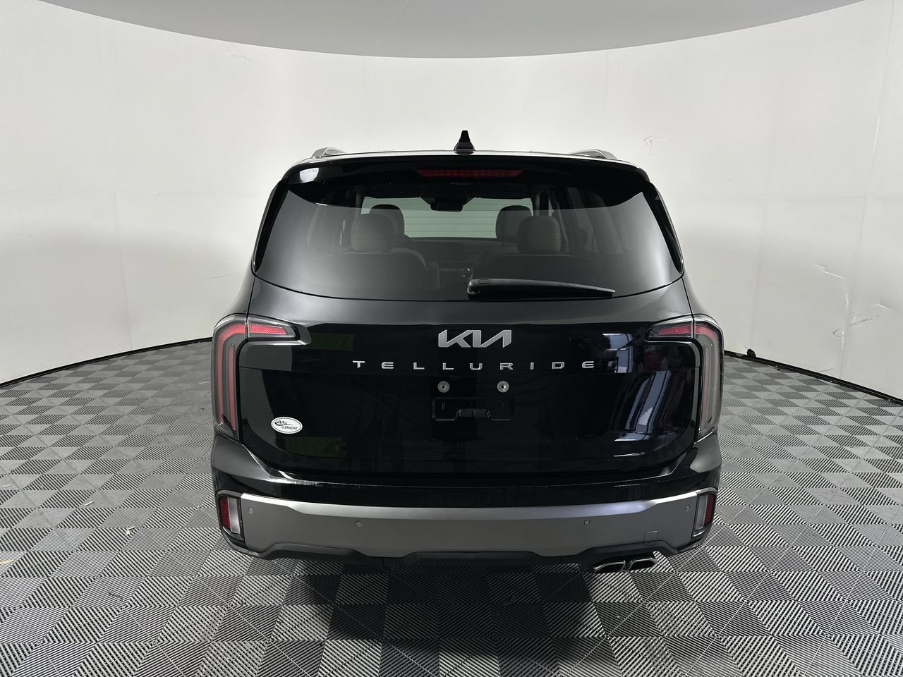 Certified 2025 Kia Telluride SX w/ SX Captain's Chair Package FWD image 21