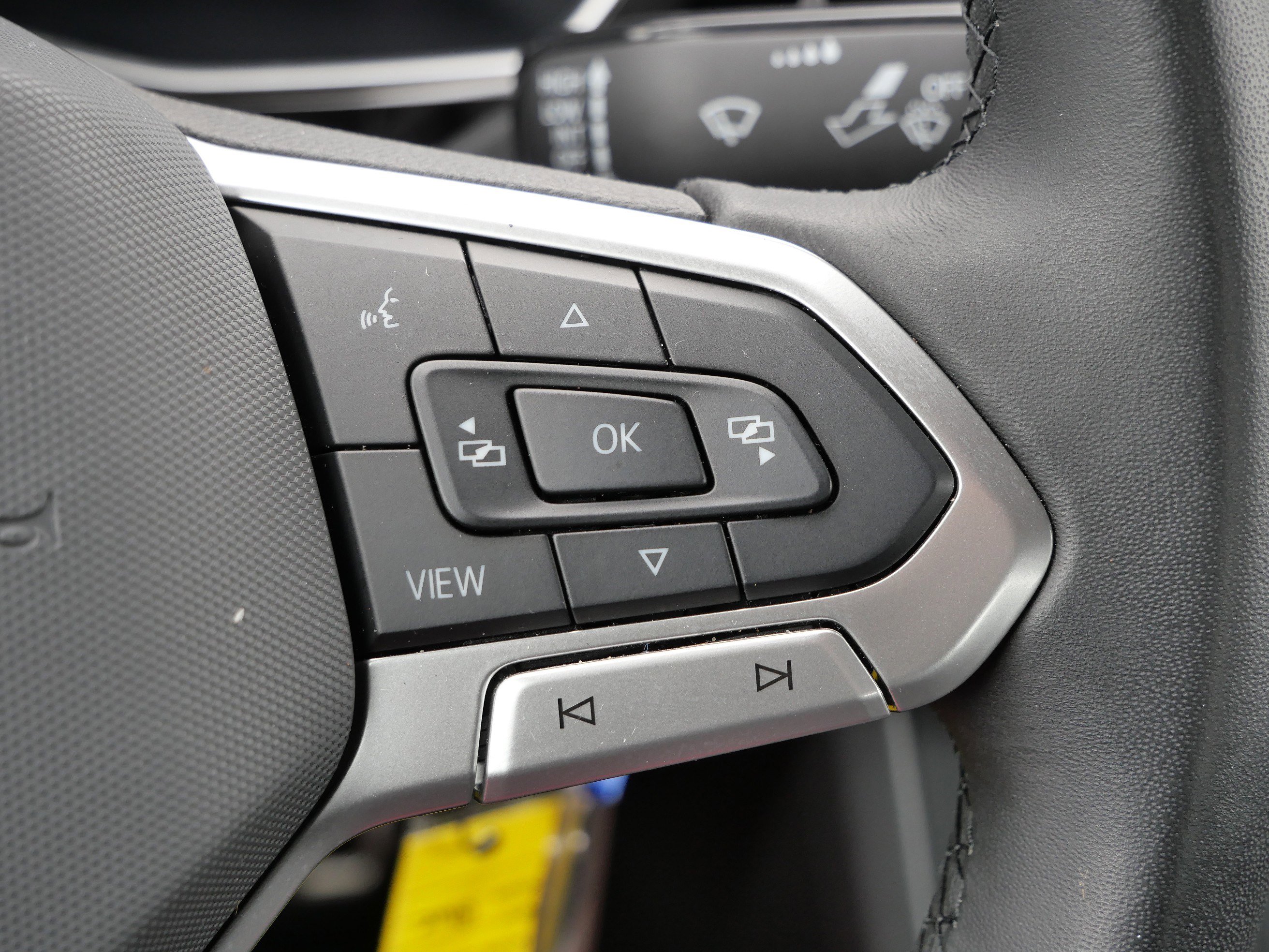 Certified 2024 Volkswagen Jetta Sport image 32