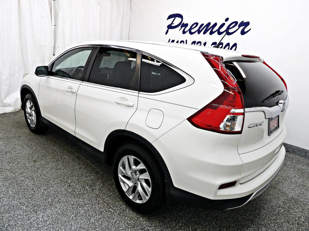 Used 2016 Honda CR-V EX image 4