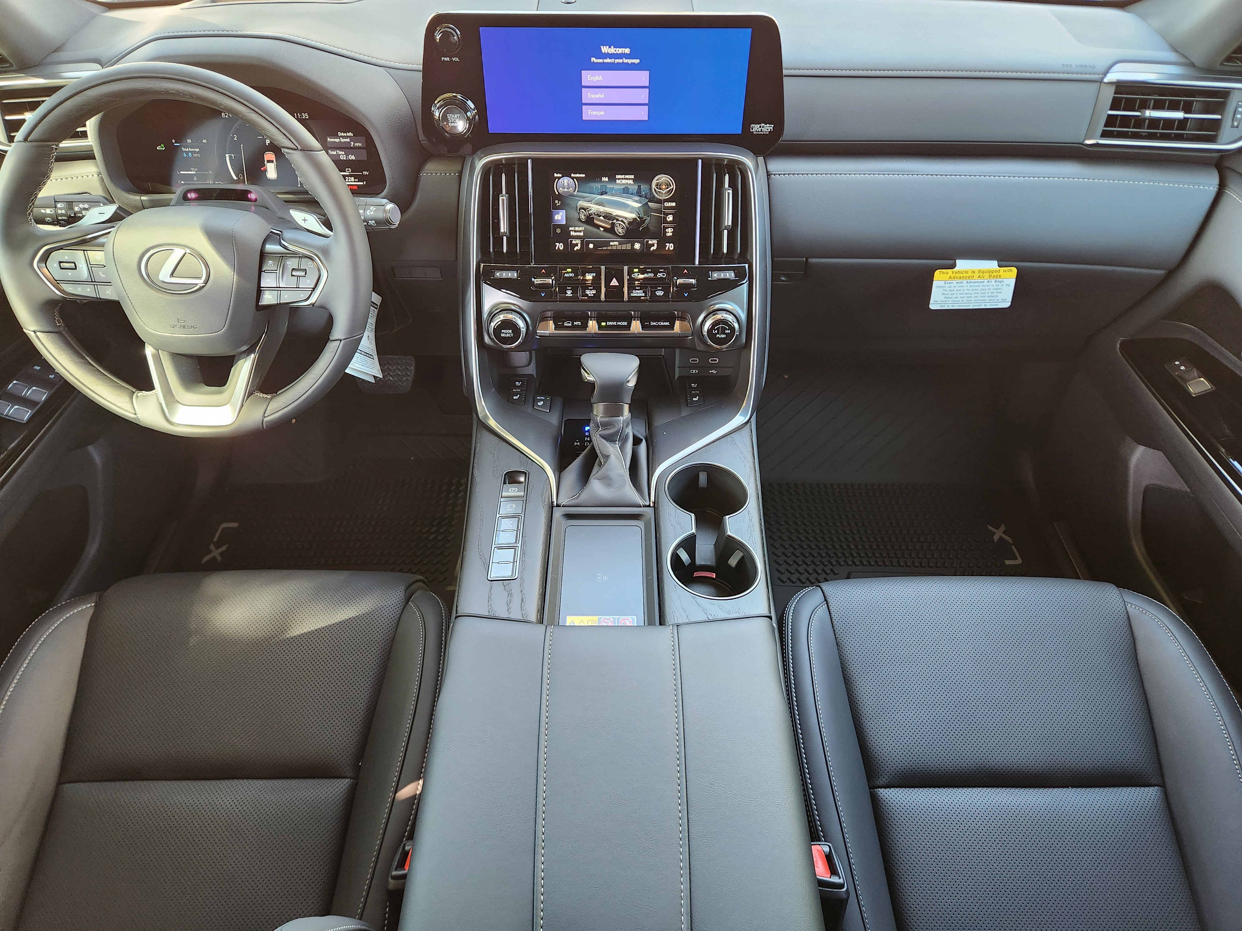 New 2025 Lexus LX 600 4WD w/ Luxury Package image 18