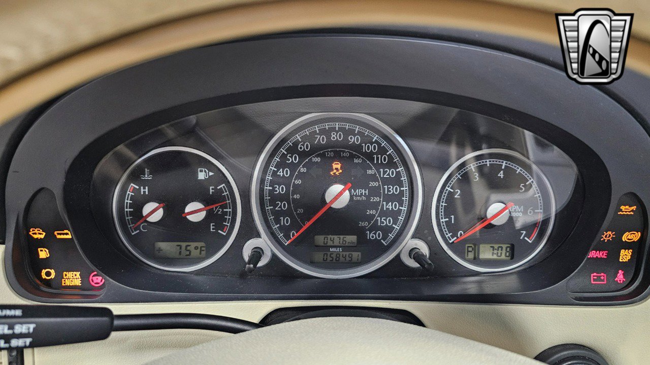 Used 2005 Chrysler Crossfire Limited image 20