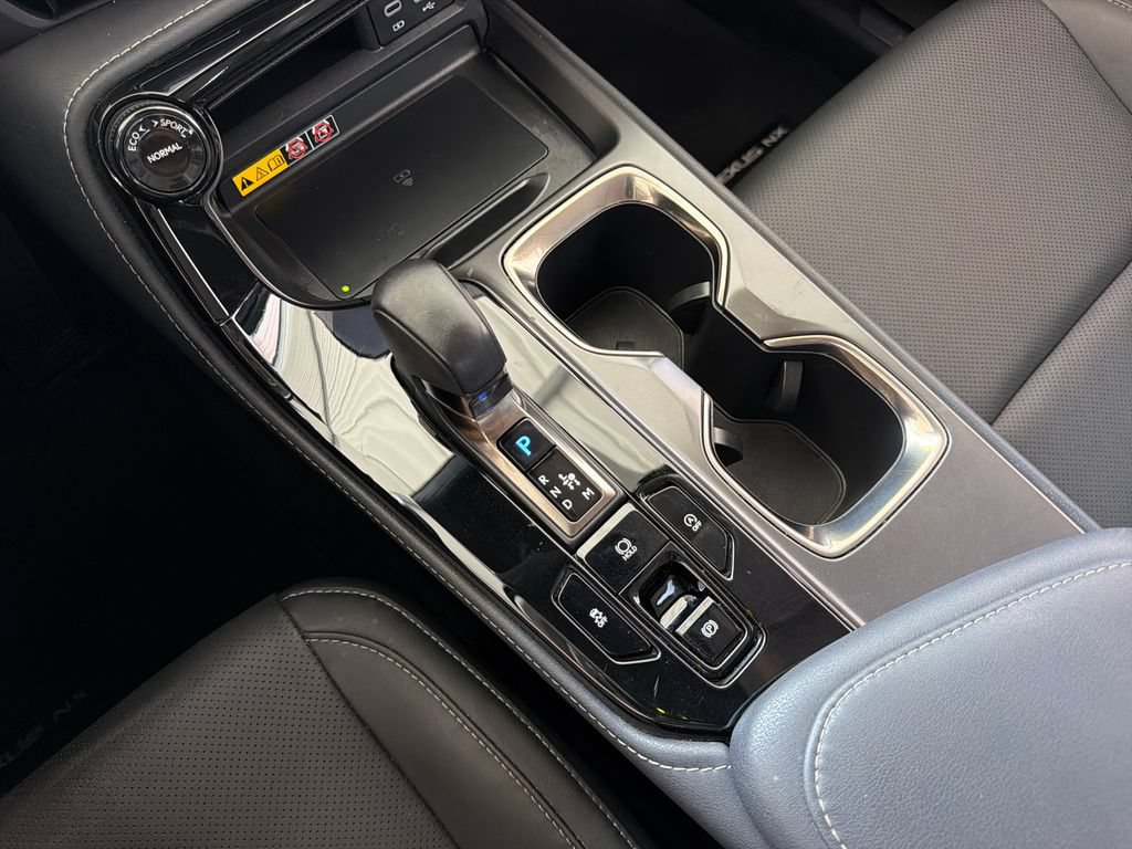 Used 2025 Lexus NX 250 FWD w/ Towing Package (2000 Lbs) image 27